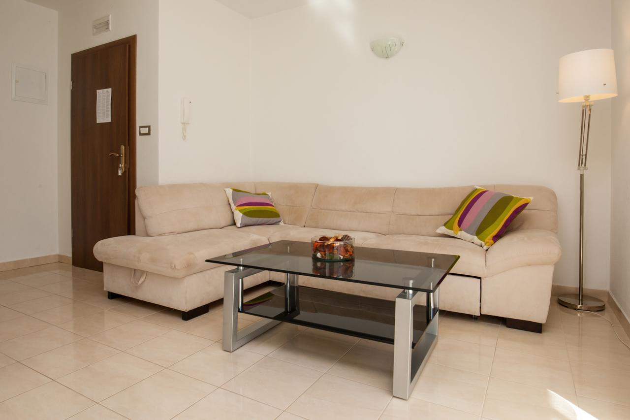 Vista Apartments Бол Екстериор снимка